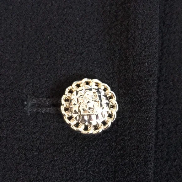 NWOT Karl Lagerfeld black blazer size 2 - Picture 3 of 9